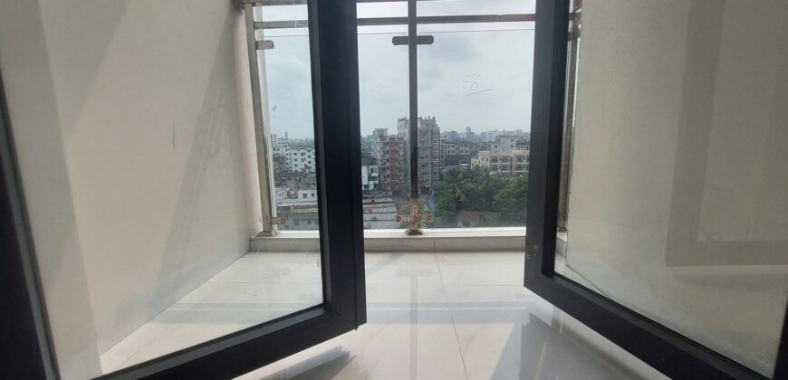 Bashundhara R/A,1750 SF 3 Bedroom Family Luxury Apartment For Rent