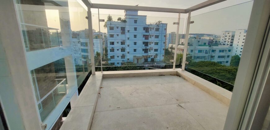 BashundharaRA  sf1850  Bedroom 3 Family Flat For Rent.Lift 5 & 6