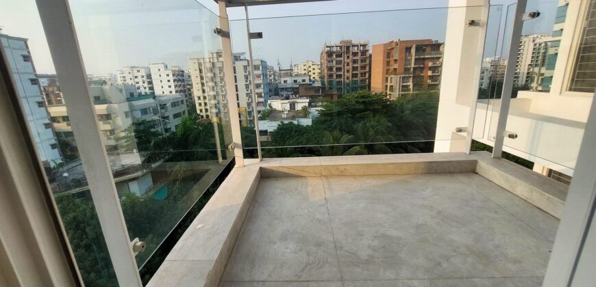 BashundharaRA  sf1850  Bedroom 3 Family Flat For Rent.Lift 5 & 6