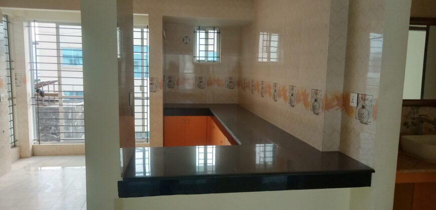 Bashundhara R/A 2250 SF  3 bedroom  Family  Apartment for Rent