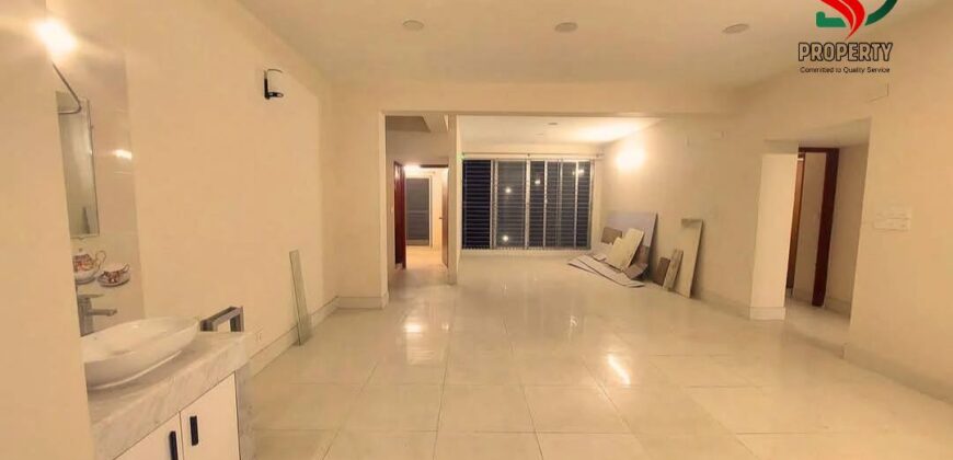 Bashundhara R/A 4 Bedroom luxury Apartment For Rent