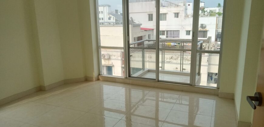 Bashundhara R/A 2250 SF  3 bedroom  Family  Apartment for Rent
