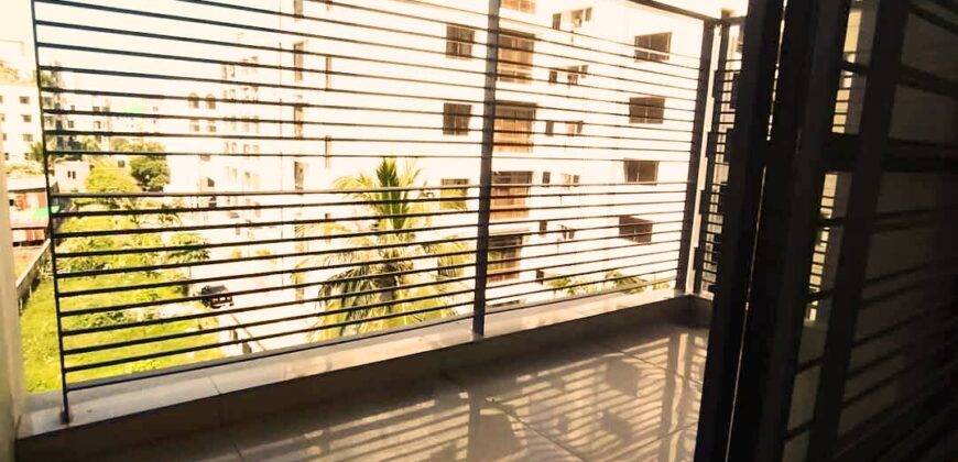Bashundhara R/A 4 Bedroom luxury Family Apartment For Rent