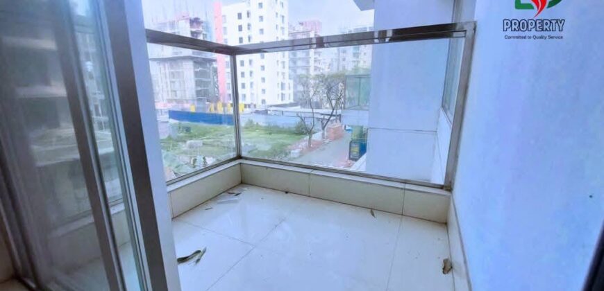 Bashundhara R/A 2250 SF 3-bedroom Family New interior Apartment for Rent
