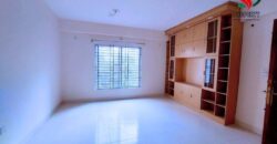 Bashundhara R/A 2250 SF 3-bedroom Family New interior Apartment for Rent