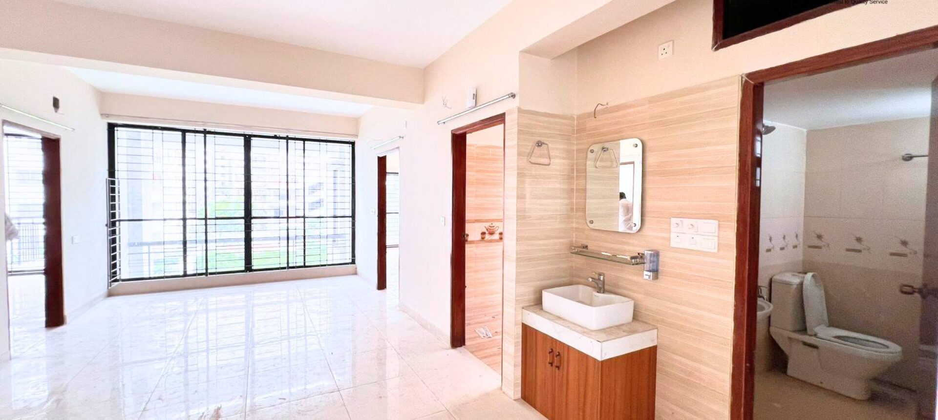 Bashundhara R/A 2250 Sqft  4 Bedroom New Flat For Rent