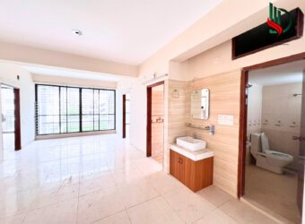 Bashundhara R/A 2250 Sqft  4 Bedroom New Flat For Rent