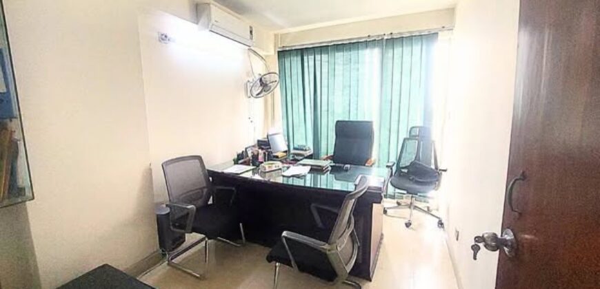 1250 Sft Office Space For Rent at Kuril Kazi bari (in Front of Main Road)