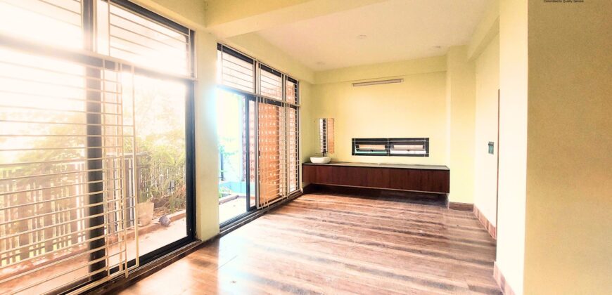 Duplex 4 bedroom Fully New  Flat  For Rent  BashundharaRA block F