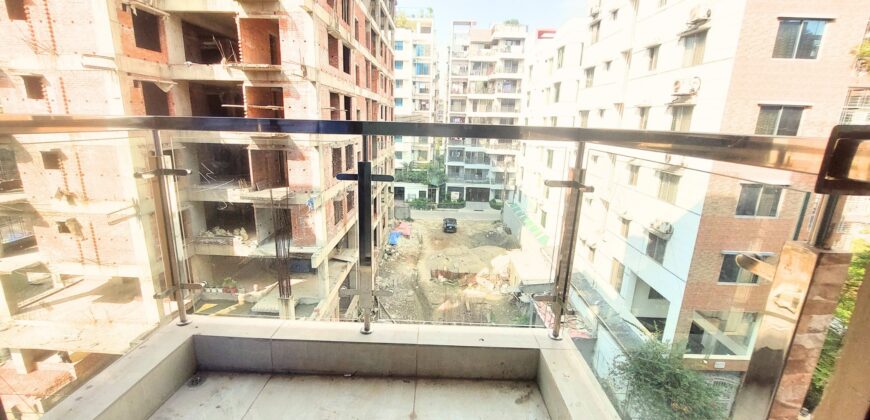 ✅ 4 Bedroom 2250 Sqft Family Flat for Rent – BashundharaR/a  block i ●Rent 50k including service charge
