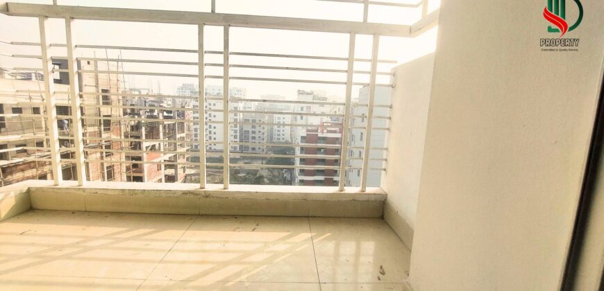 4 Bedroom 2000 Sqft Family Apartment For Rent BashundharaRA block i