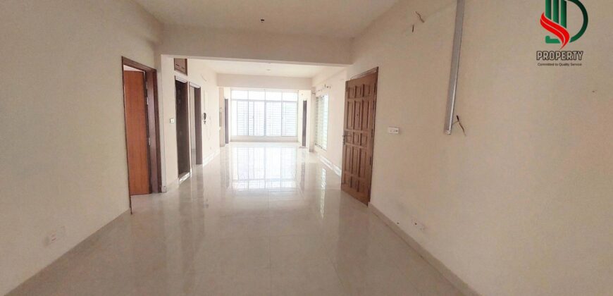 4 Bedroom 2000 Sqft Family Apartment For Rent BashundharaRA block i
