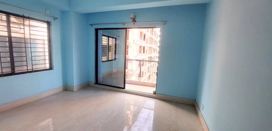 4 Bedroom 2250 Sqft Family Flat for Rent – BashundharaR/a  Block i