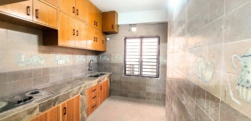 4 Bedroom 2250 Sqft Family Flat for Rent – BashundharaR/a  Block i