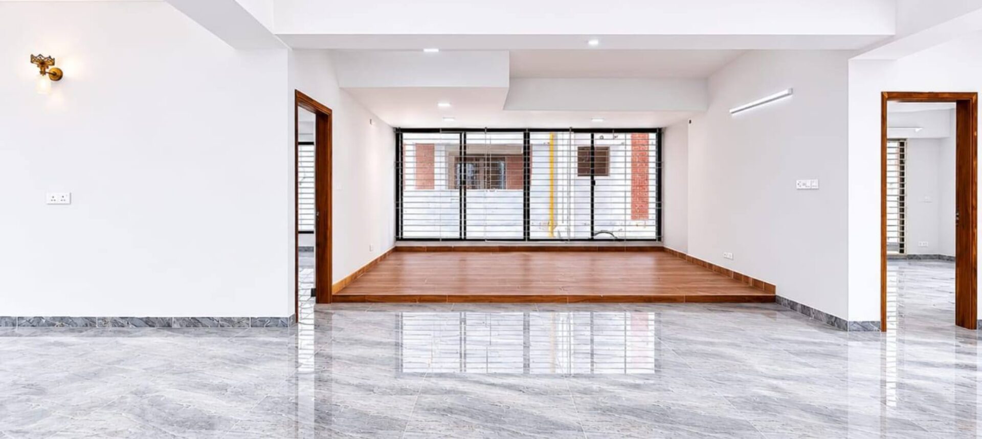 𝟮𝟭𝟱𝟬 𝗦𝗤𝗙𝗧 | 𝟯 𝗕𝗘𝗗 Luxury South Facing Brand New Family Apartment For Rent Bashundhara R/A, Block-K